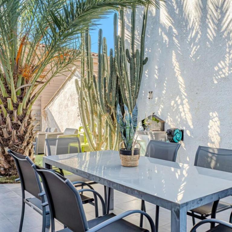 Canal House - Lake View - ParkingAir Conditioning - Villa 3 Chambres - 2