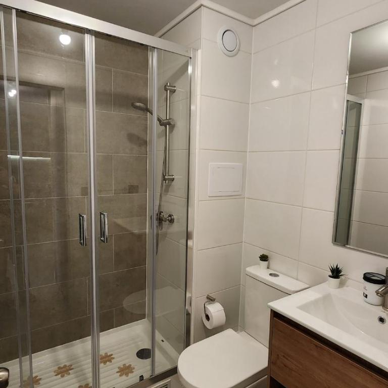 Departamento moderno y cómodo, inmejorable ubicación 2D2B, con estacionamiento - Apartamento de 2 dormitorios - 10