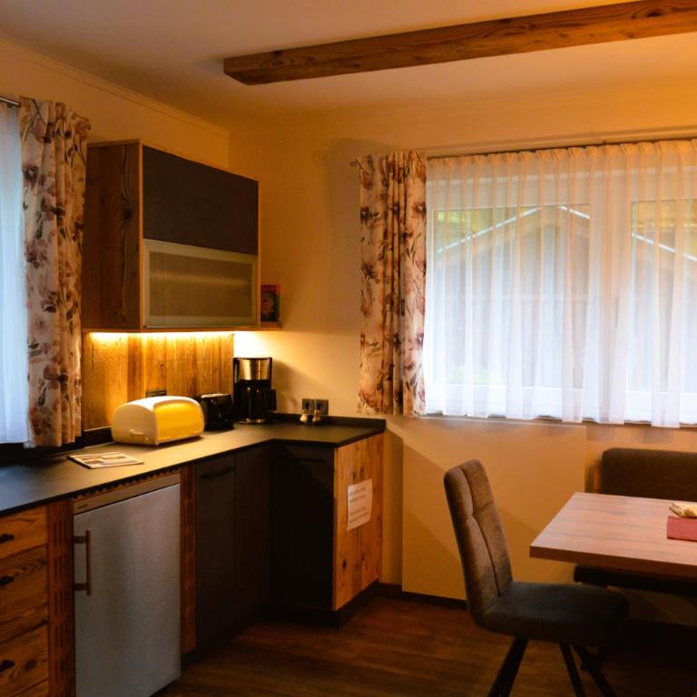 Ferienwohnung Rohrmoser mit 1 Schlafzimmer - Apartment mit 1 Schlafzimmer - 4