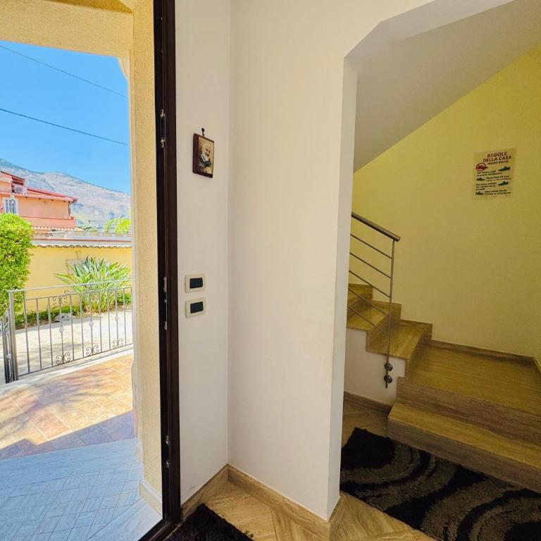 La Cinisara Apartments - Apartment mit 3 Schlafzimmern und Balkon - 6