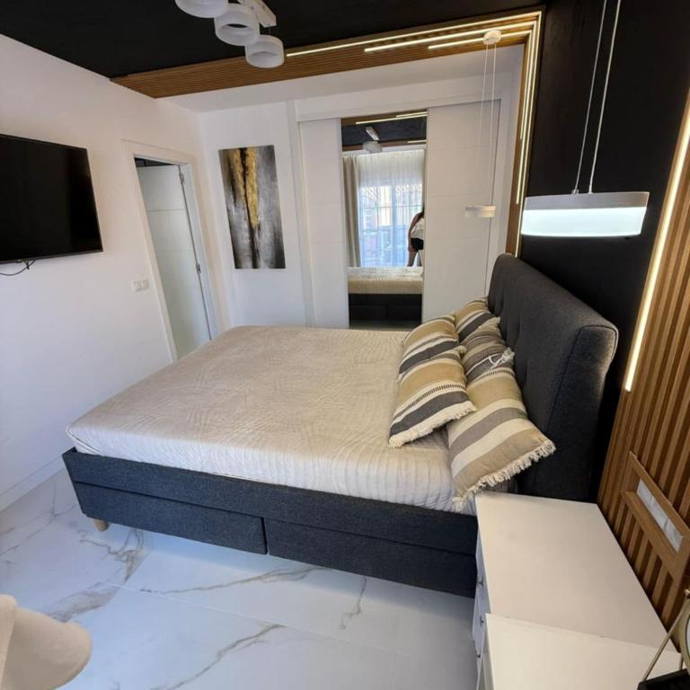 Granada Park Apartament - Apartamento de 2 dormitorios con terraza - 10