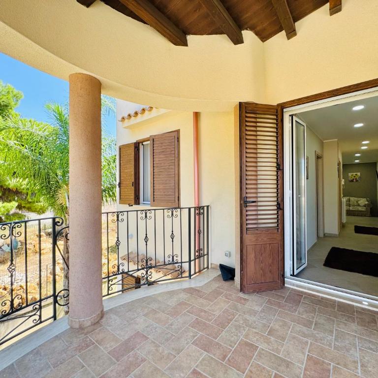 La Cinisara Apartments - Apartment mit 3 Schlafzimmern und Balkon - 19
