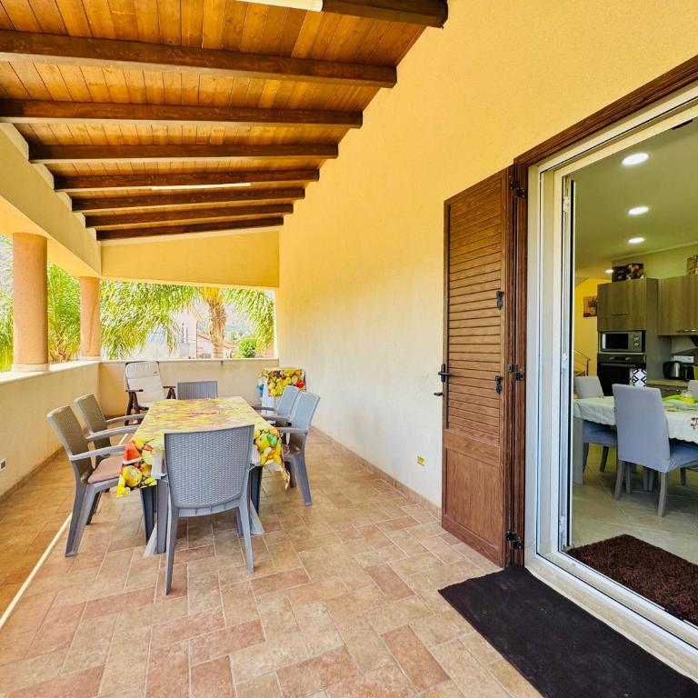 La Cinisara Apartments - Apartment mit 3 Schlafzimmern und Balkon - 44