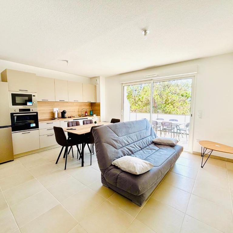 111 Acces direct 3min de la MER,2 places de parking gratuite, terrasse - Appartement 2 Chambres - 1