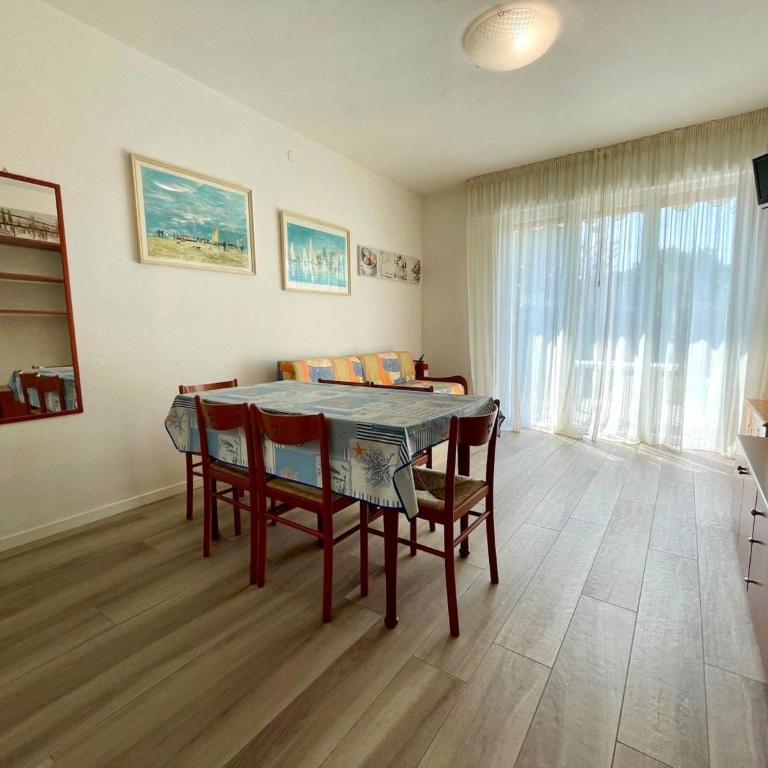 Terraced house with private garden - Villa - 9