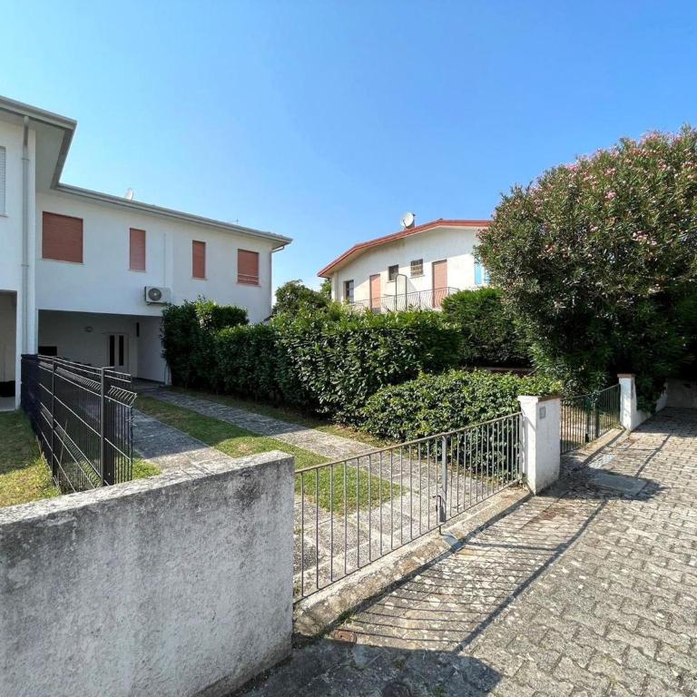 Terraced house with private garden - Villa - 19