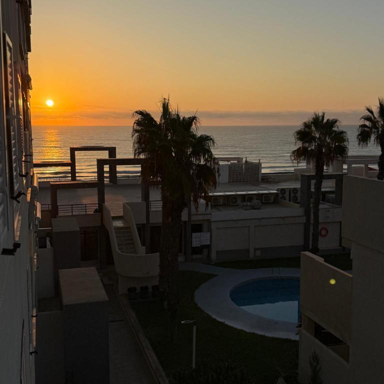 Torrevieja La Mata Primera línea playa - Apartamento con terraza y vistas parciales al mar - 24