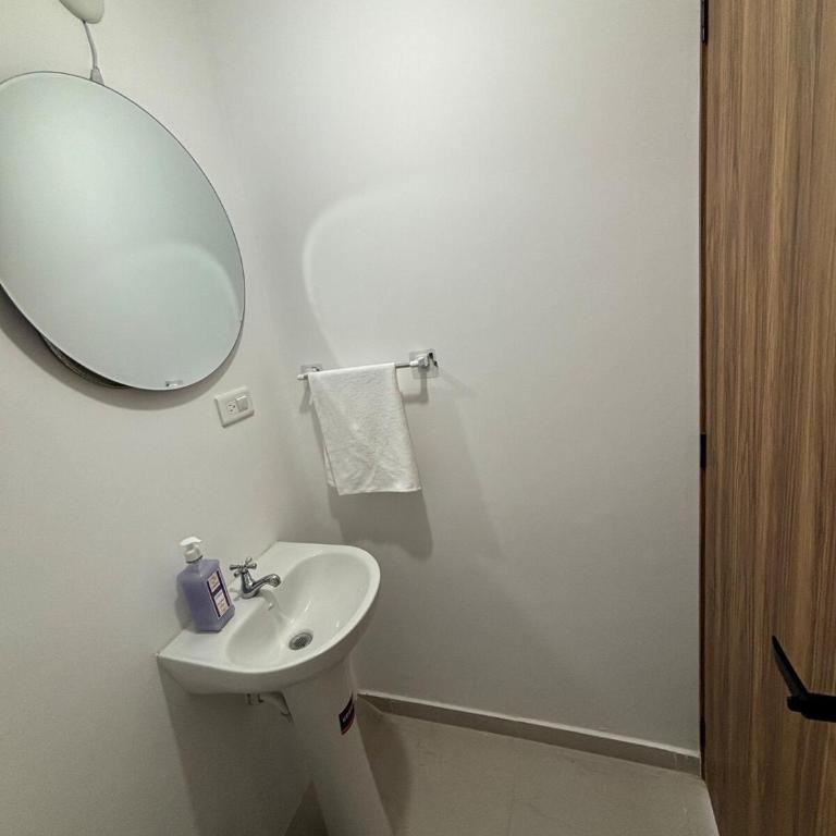 Pacific House - descanso cerca del mar, Manta - Three-Bedroom House - 34
