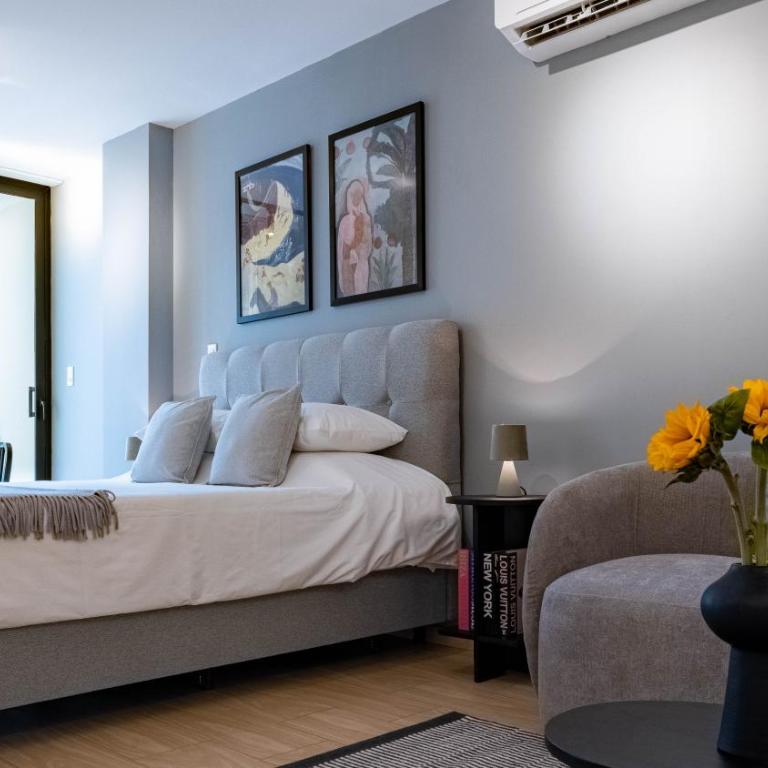 Studio 313 - One-Bedroom Apartment - 2