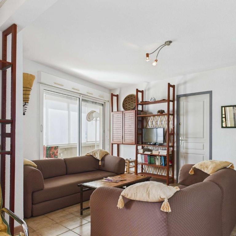 Grau d'Agde : Appartement 3 pièces avec terrasses à 20m de la plage - Appartamento con 2 Camere da Letto - 10