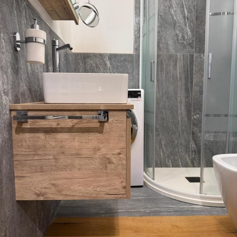 Nido Alpino - Vista Montagne, Ski e Relax Terme a 150m - Appartamento con 1 Camera da Letto - 25