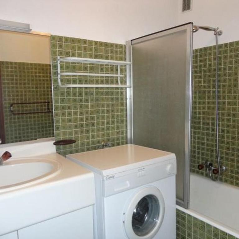 Appartement 2 pièces pour 6 personnes, cabine, parking, au cœur du village, proche des pistes - FR-1-572-166 - Appartement - 3