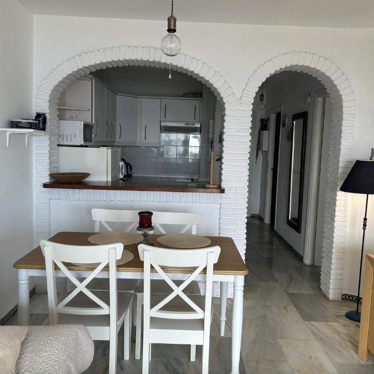 Playa Royal Beach apartment, Calahonda - Apartamento de 2 dormitorios con terraza y vistas al mar - 5