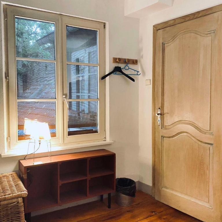 Chambre privée non verrouillée dans un appartement partagé - avec chien - Chambre Simple avec Salle de Bains Commune - 32