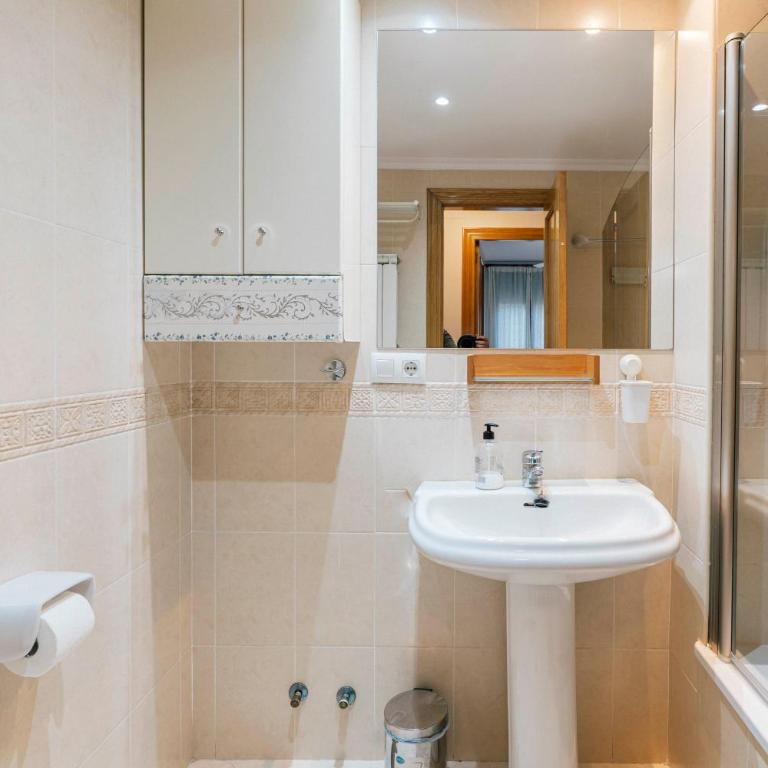 Adrimarcangas 2 - Two-Bedroom Apartment - 24