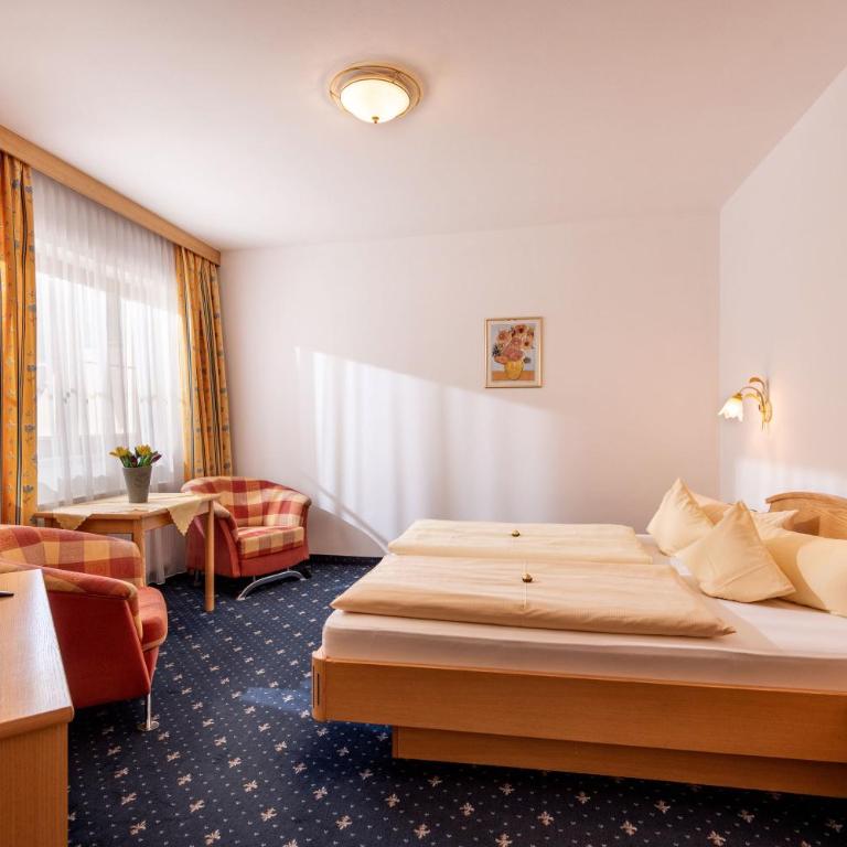 Hotel ALPINJUWEL 3-Sterne Superior - Familienzimmer mit Terrasse - 3