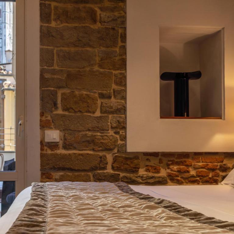 Donati Luxury Tower Suites - Michelangelo - Suite with Private Jacuzzi® with partial Duomo View - 8