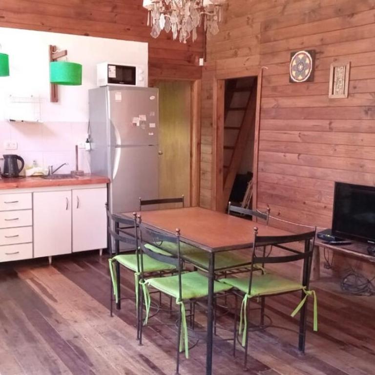 Cabaña con parrilla, Jacuzzi y a 5 min de la playa - Casa con 1 dormitorio - 3