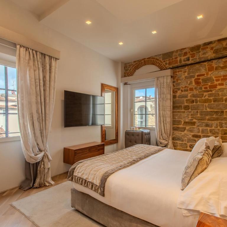 Donati Luxury Tower Suites - Machiavelli - Suite with Partial Duomo View - 7