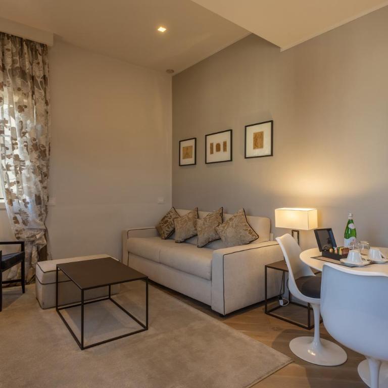 Donati Luxury Tower Suites - Dante - Suite with Partial Duomo View - 6