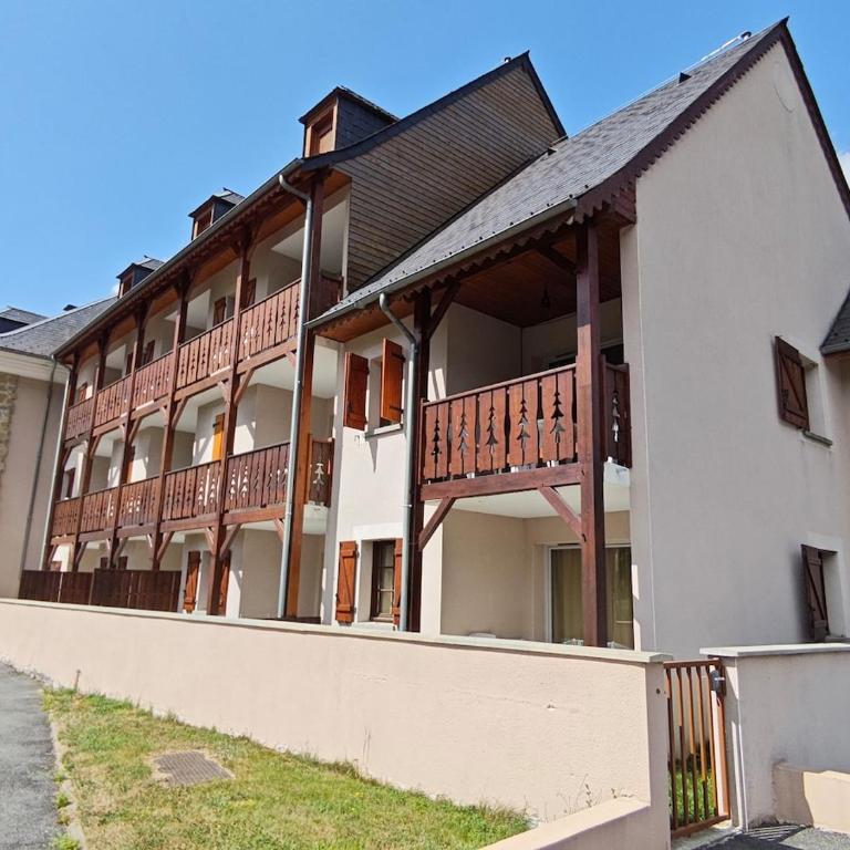 Appartement meublé T3 avec terrasse vue montagne - Appartement 2 Chambres - 20