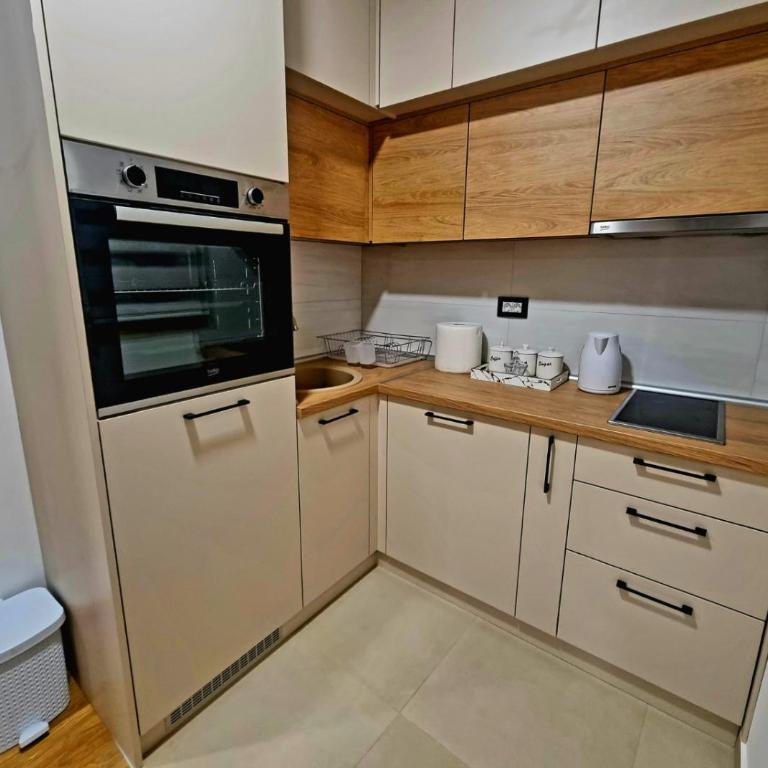 Leonardo 51 - One-Bedroom Apartment - 21