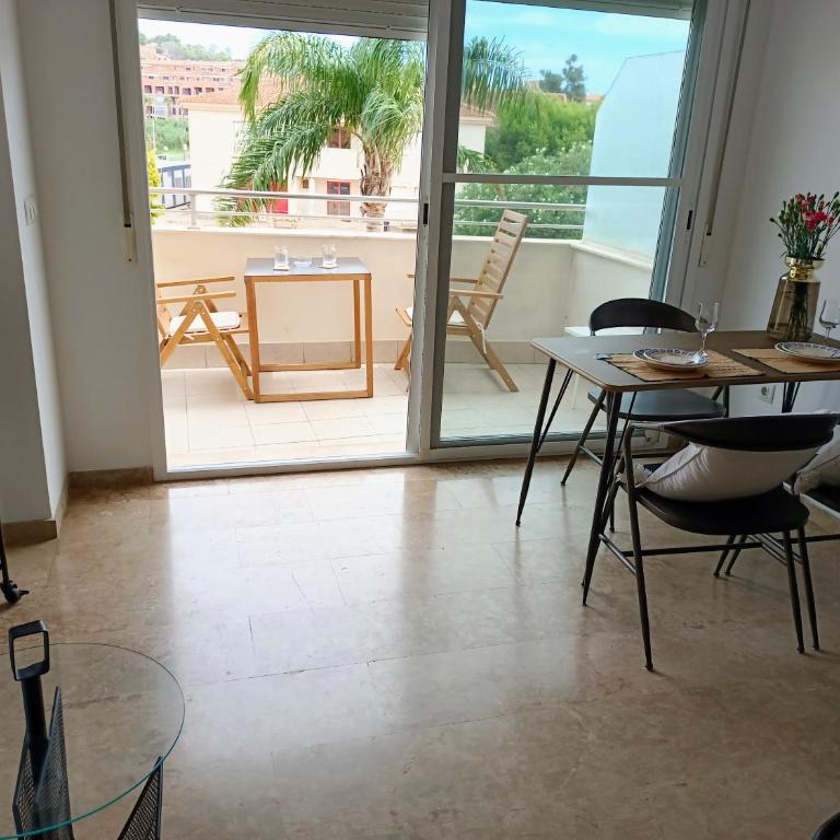 Denia, urbano junto al mar - Habitación Doble Deluxe con balcón - 1 o 2 camas - 11