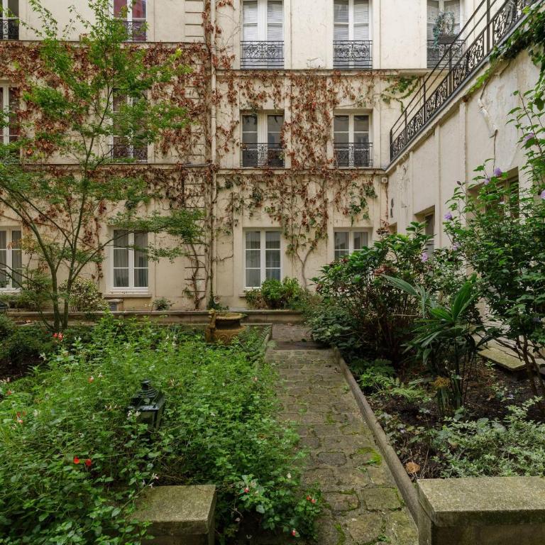 Oniri - Serviced Apartment in Saint Germain des Prés - Rue de Verneuil - Appartement 3 Chambres - 35