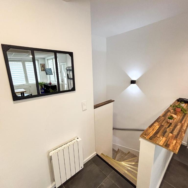 Le Souplex - Baignoire Balnéo & Cosy - Accès Tram Proche - Commerces à proximité - Appartement 1 Chambre - 22