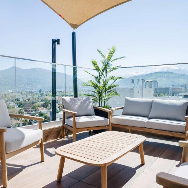 Stylish 2BR Flat for 5 in Lively Las Condes Oasis - Apartamento - 32