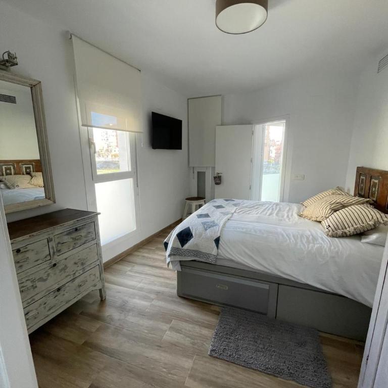 Apartamento en Malaga Fatima - Two-Bedroom Apartment with Balcony and Terrace - 38