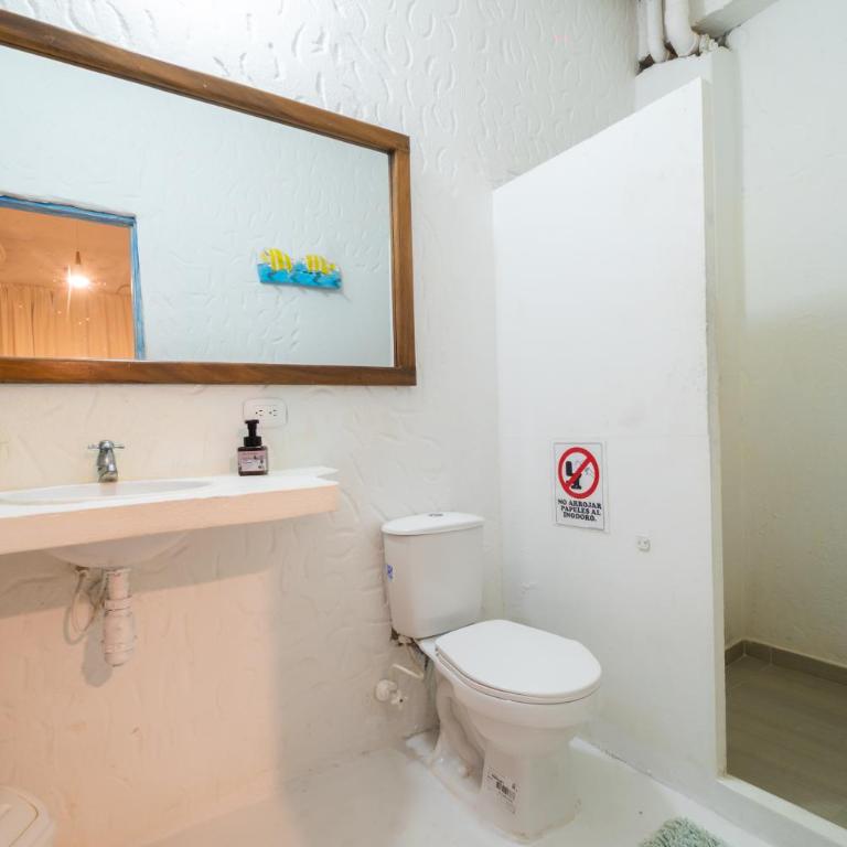 Kuruba Beach - Five-Bedroom House - 39