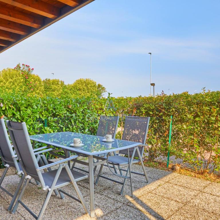 Casa Azzurra - Relax con Giardino e Piscina a Sirmione - Appartamento con 2 Camere da Letto - 4