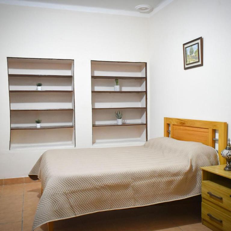 Casa Grau - Quadruple Room with Shared Bathroom - 3