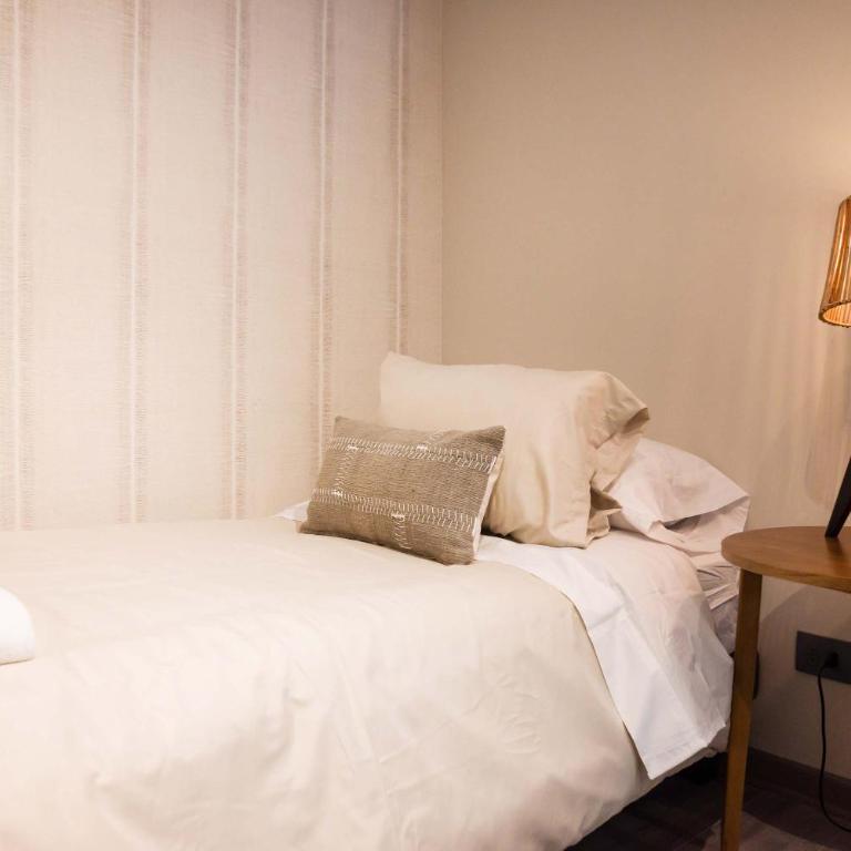 Chic 2BR Retreat in Vitacura Perfect for 5 Steps from Everything - Apartment - 7
