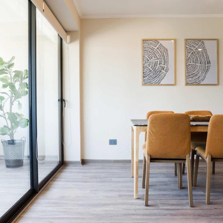 Chic 2BR Retreat in Vitacura Perfect for 5 Steps from Everything - Apartment - 10