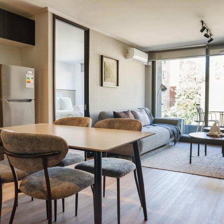 Parkside Oasis Luxe 2BR Retreat w Pool BBQ & Gym Access - Apartment - 6