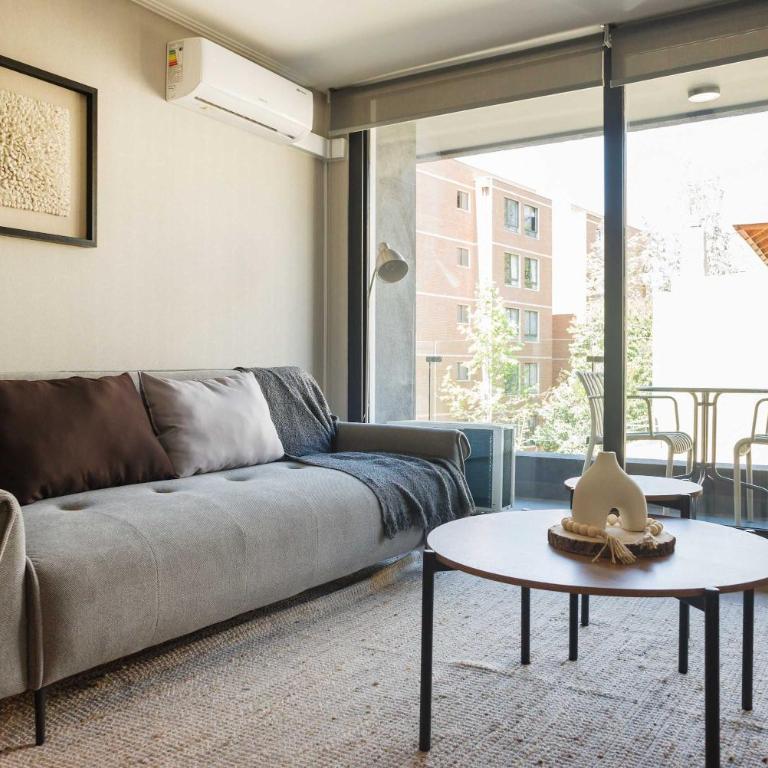 Parkside Oasis Luxe 2BR Retreat w Pool BBQ & Gym Access - Apartment - 7