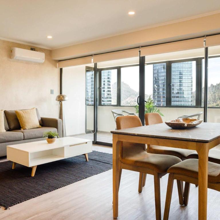 Chic 2BR Retreat in Vitacura Perfect for 5 Steps from Everything - Apartment - 17