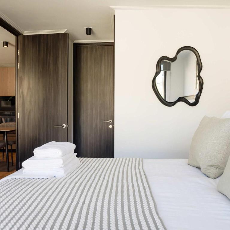 Parkside Oasis Luxe 2BR Retreat w Pool BBQ & Gym Access - Apartment - 24
