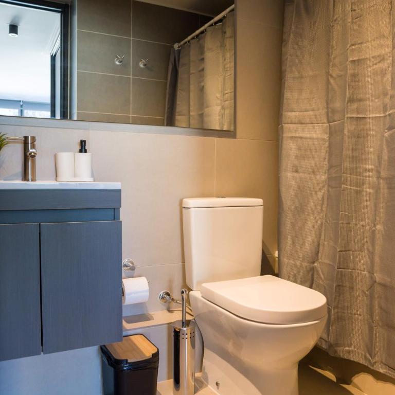Parkside Oasis Luxe 2BR Retreat w Pool BBQ & Gym Access - Apartment - 35