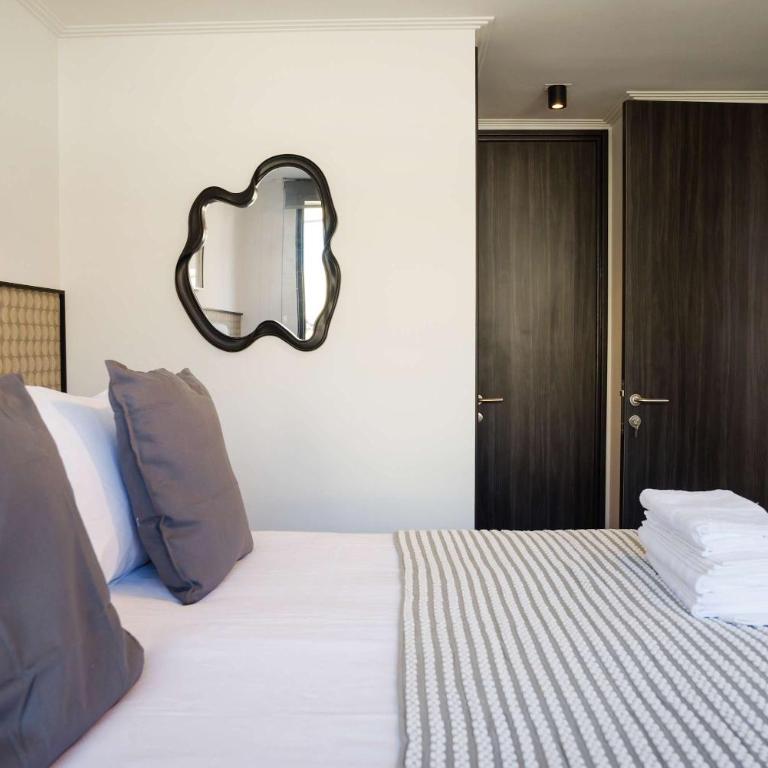 Parkside Oasis Luxe 2BR Retreat w Pool BBQ & Gym Access - Apartment - 30