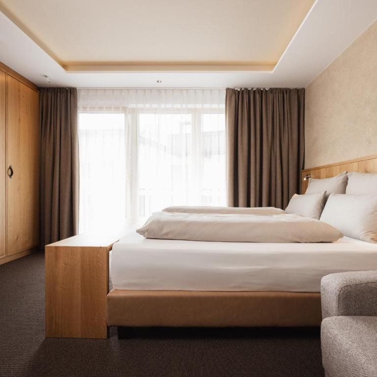 Lasinga - Chambre Double avec Balcon - 1