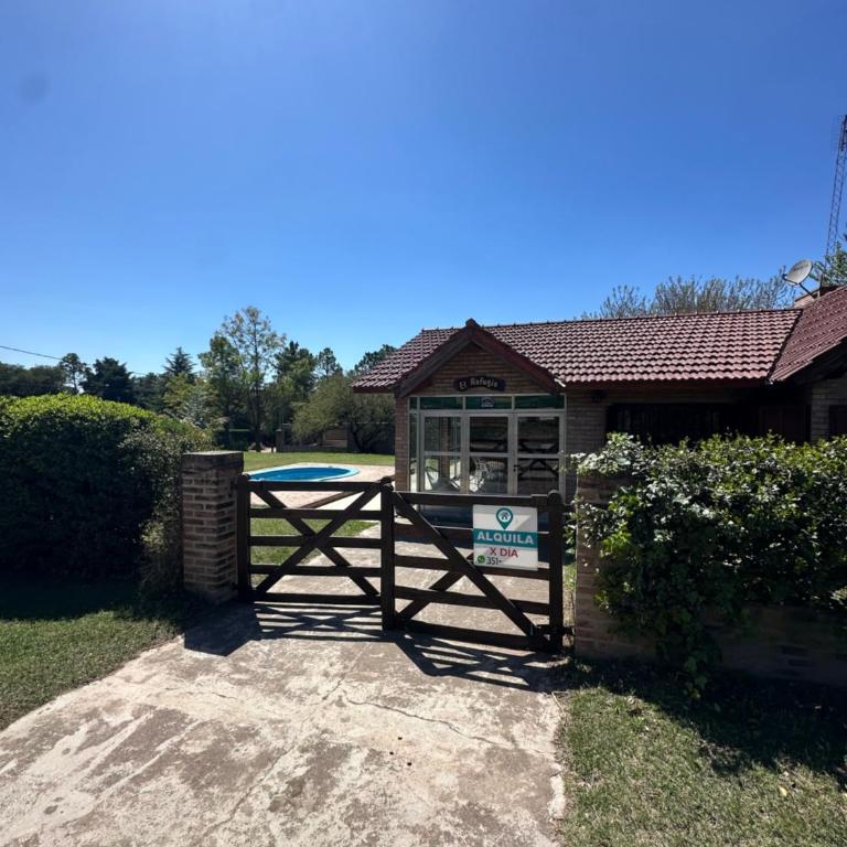 El refugio - Two-Bedroom House - 3