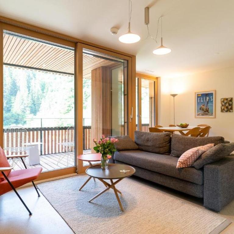 Flims Stenna Selva - Apartment mit 2 Schlafzimmern und Bergblick - 1