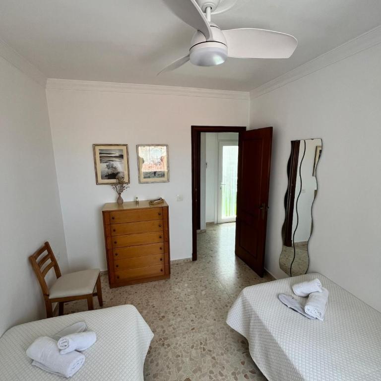 Tu ático ideal Terraza, Centro y Playa a pie - Apartamento de 3 dormitorios con balcón - 11