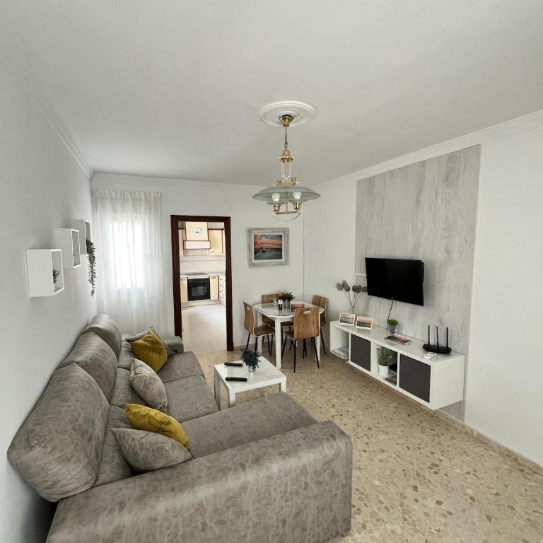 Tu ático ideal Terraza, Centro y Playa a pie - Apartamento de 3 dormitorios con balcón - 5