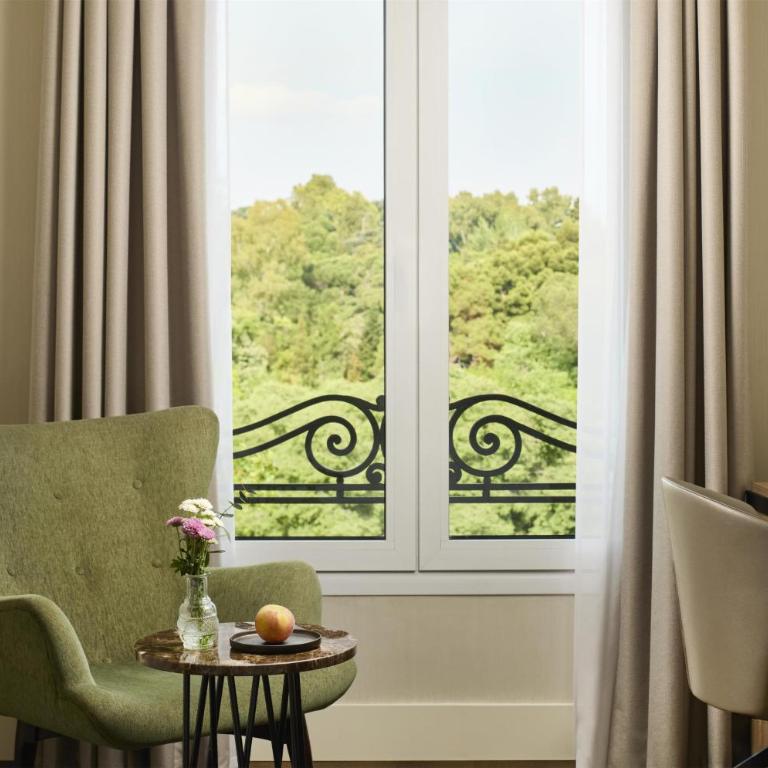 NH Madrid Nacional - Superior Double Room with View - 3