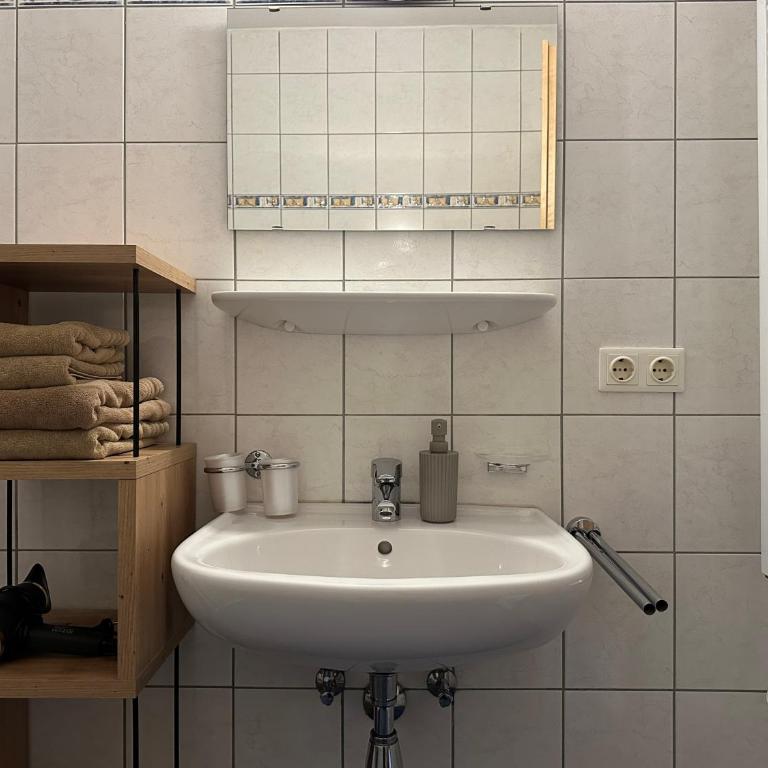 Ferienwohnung Halder, inklusive STUBAI SUPER CARD - Apartment mit 1 Schlafzimmer und Garten - 12
