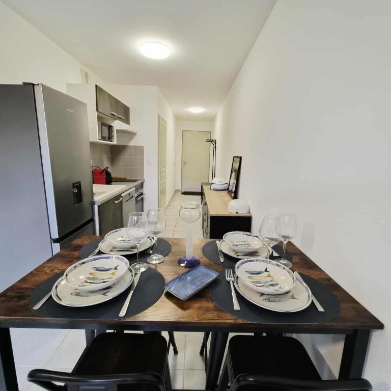 Confortable appartement rez de jardin- terrasse - parking - Apartamento de 1 dormitorio - 4